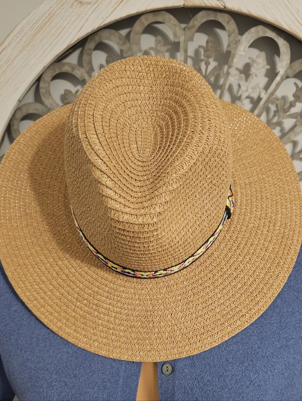 Source Unknown Tan Straw Braided Beach Sun Hat with Multicolor Band